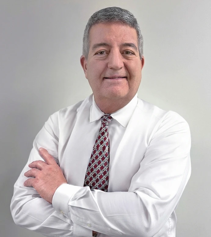 Dr. ORLANDO DOMINGUEZ